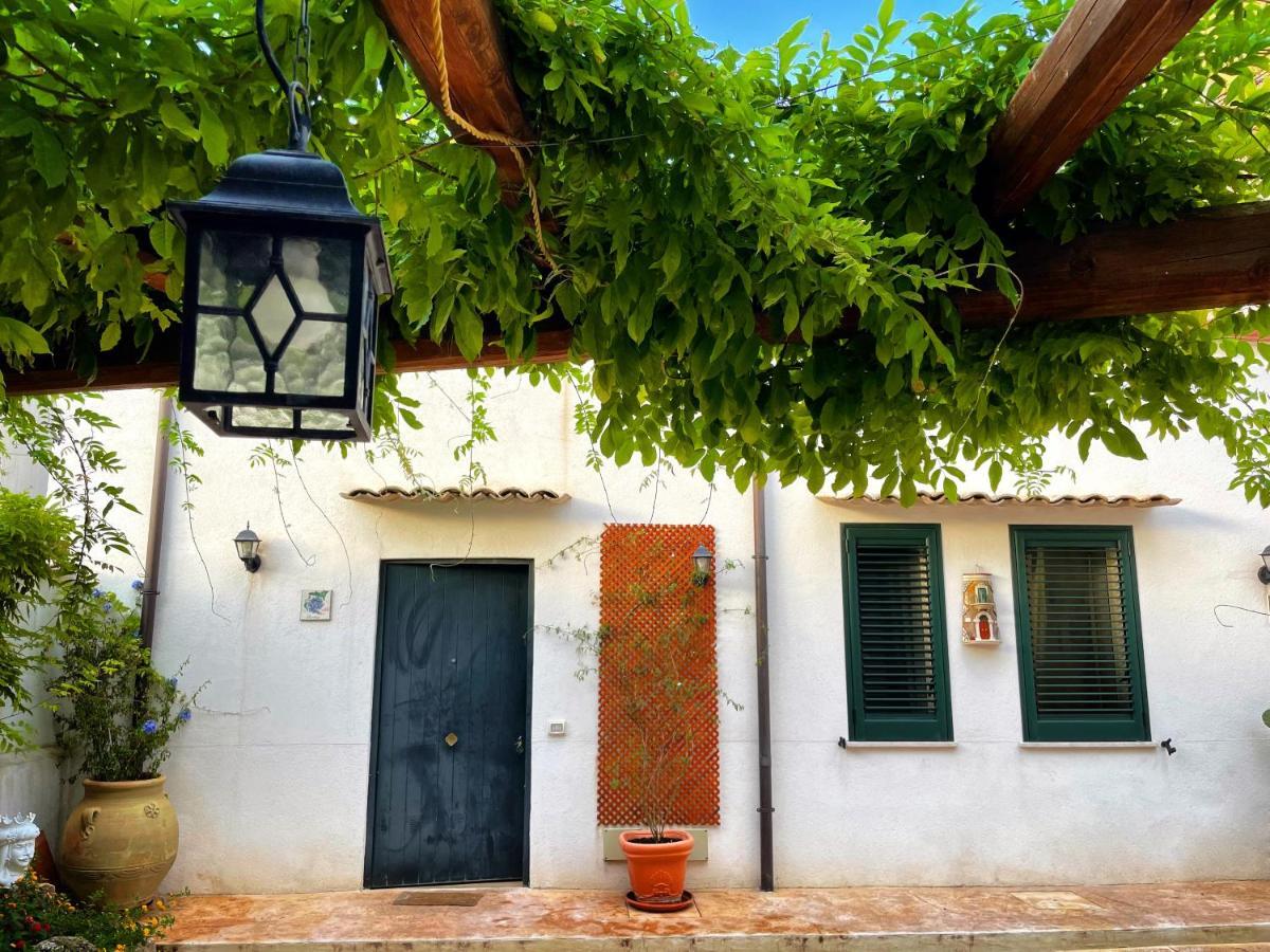 Baglio Reale Apartments Palermo Exterior foto