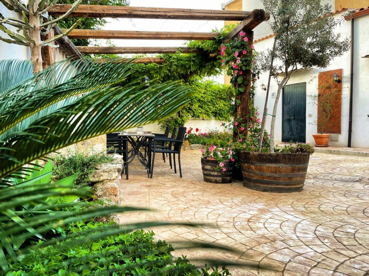 Baglio Reale Apartments Palermo Exterior foto